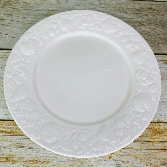 Thomson Pottery FRUIT GARDEN Embossed Fruit White Earthenware Salad Plates Set 4 - Picture 4 of 16